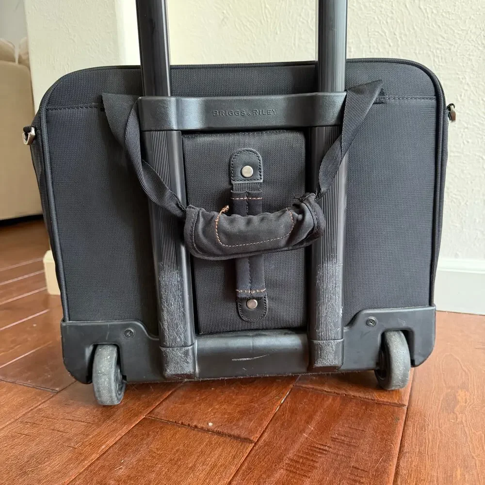 Briggs & Riley Verb Expandable Rolling Briefcase - Style VBR412X-4
